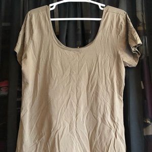 Old Navy scoop neck tee